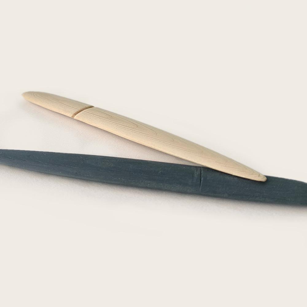 Bone folder