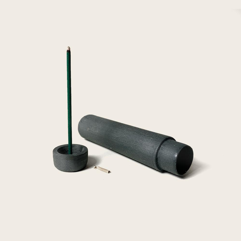 Carry-on incense — vessel in algae bioplastic