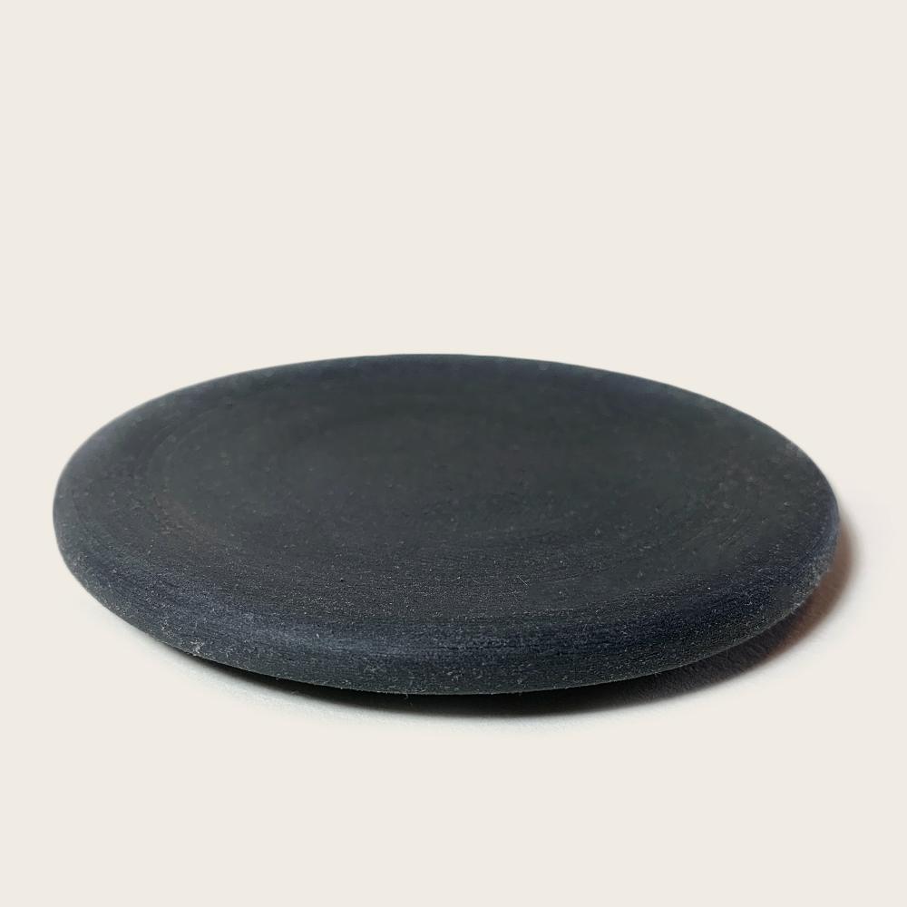 Pebble tray — vessel in algae bioplastic