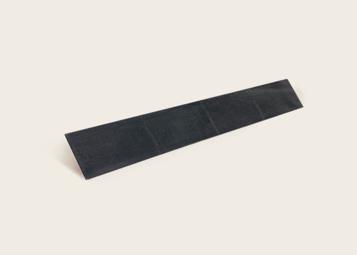 Edge ruler — a straight edge in matte algae bioplastic