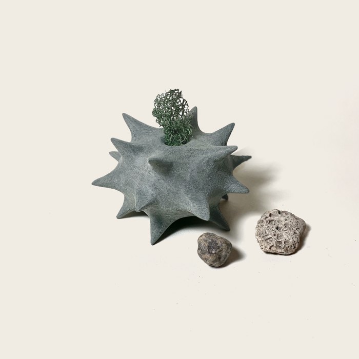 Uni form — a spiked sculptural form in algae bioplastic